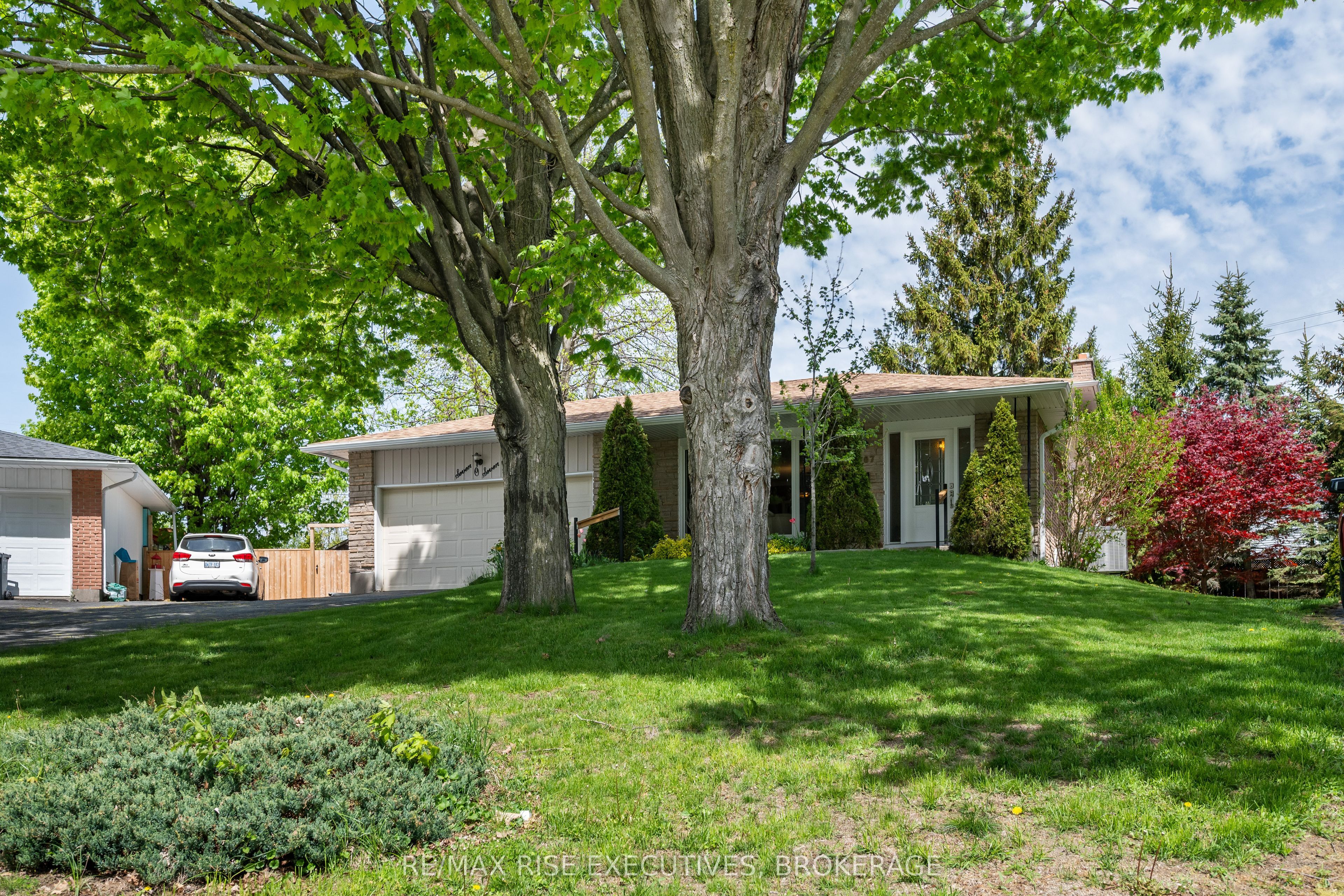 Additional image 2 of 707 Laidlaw Crescent, Kingston, ON, K7M 5M3