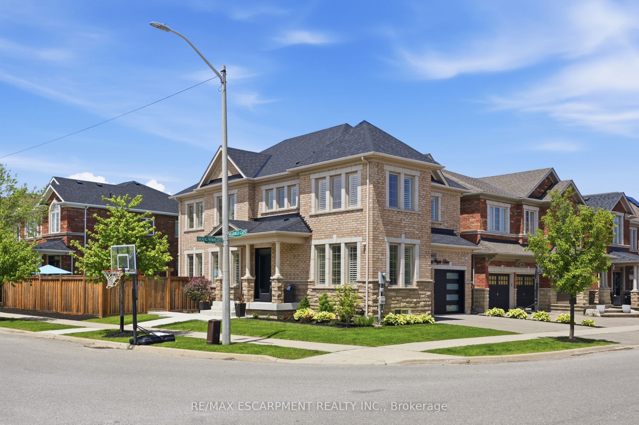 Additional image 3 of 4645 Doug Wright Drive, Burlington, ON, L7M 0L3