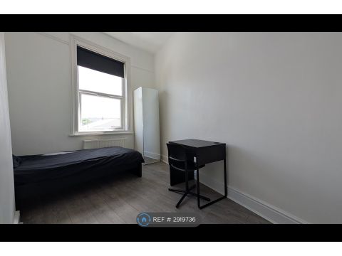 Gower St, Sheffield S4, Room to rent