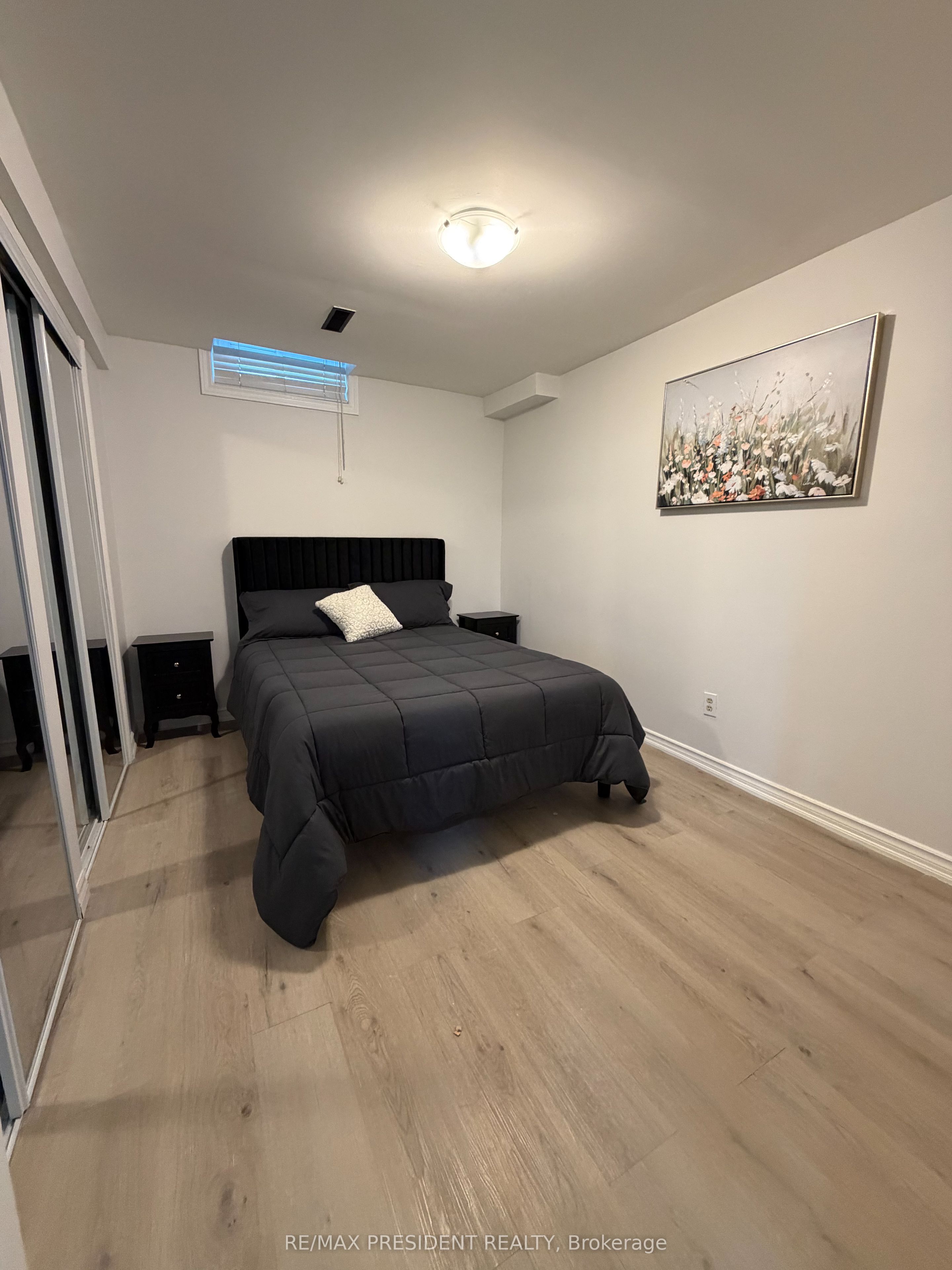 Basement-6760 Darcel Avenue, Mississauga, ON, L4T 2W3