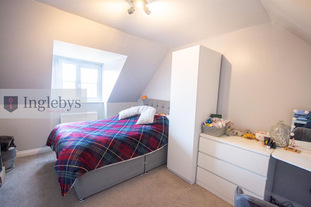 Additional image 28 of 4 bed property for saleDalton Court, Redcar TS10