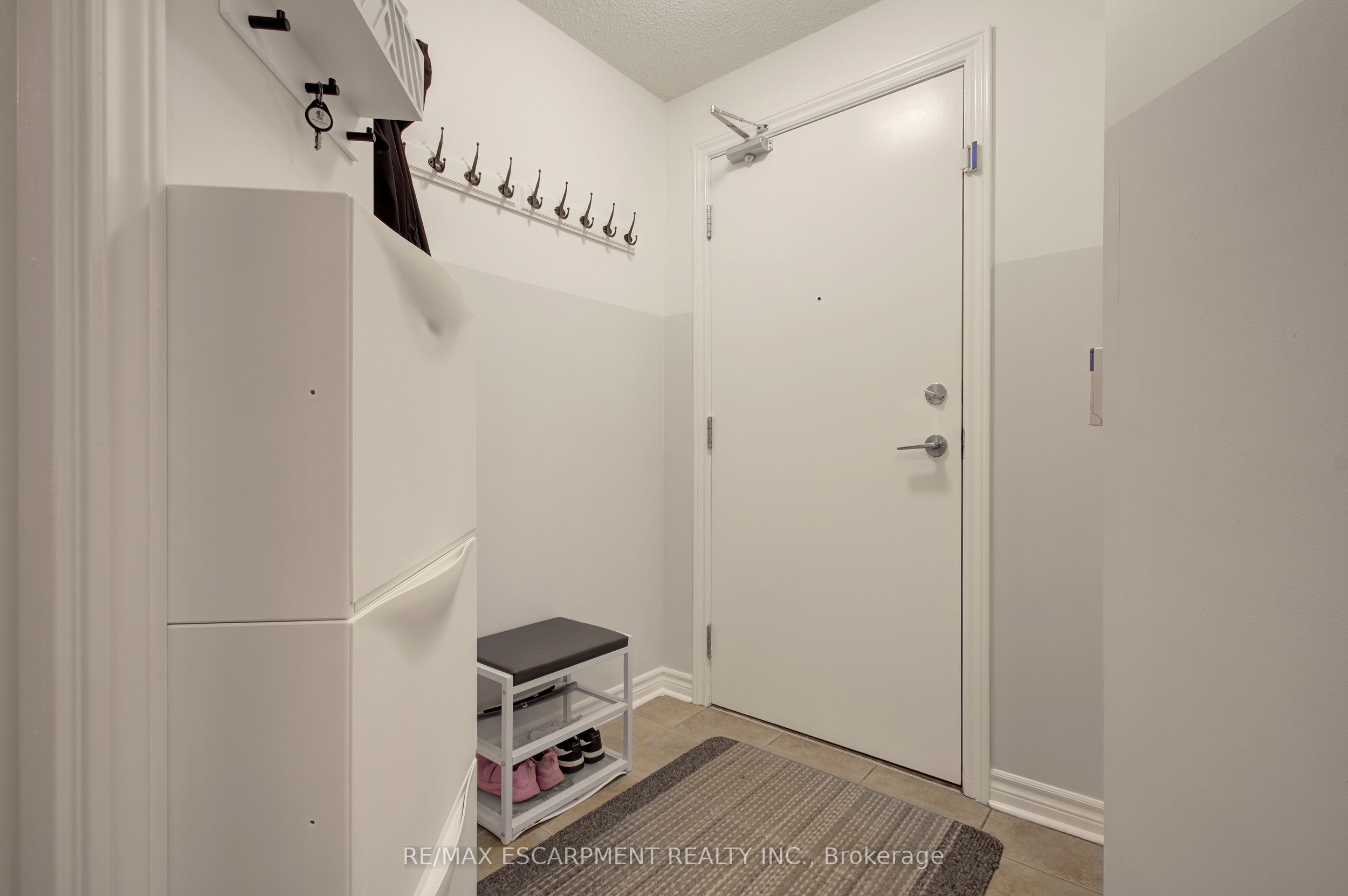 Additional image 4 of 603-2379 Central Park Drive, Oakville, ON, L6H 0E3
