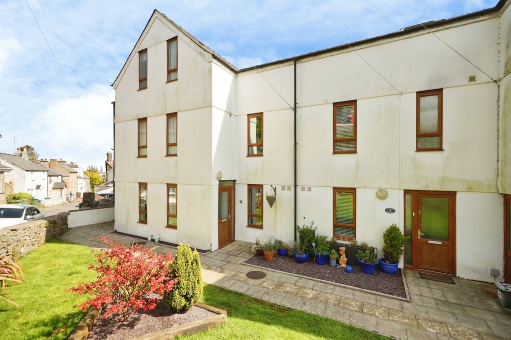 3 bed terraced house for saleLleyn Street, Pwllheli, Gwynedd LL53