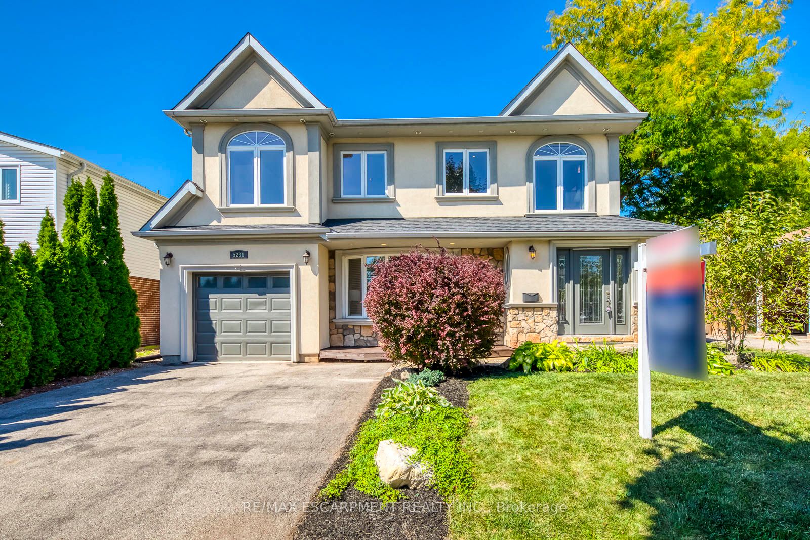 5281 Cindy Lane, Burlington, ON, L7L 3Y4