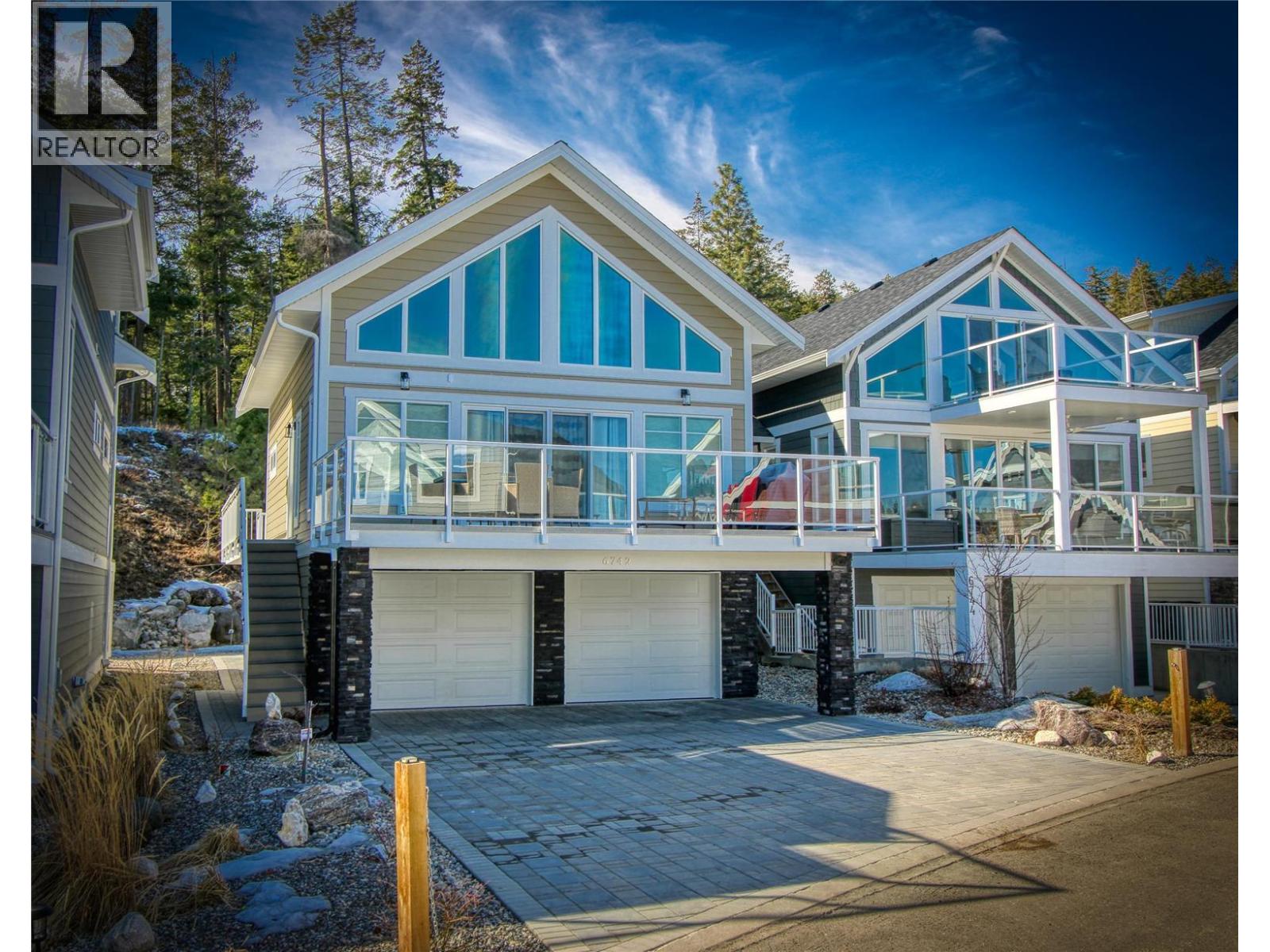 302-6742 Marbella Loop, Kelowna, BC, V1Z3R8 photo 4