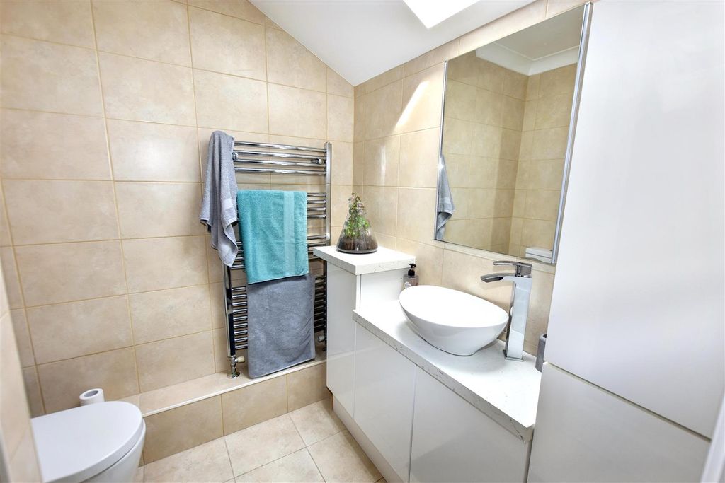 Additional image 17 of 4 bed detached house for saleHeathfield Gardens, Redruth Highway, Redruth TR15
