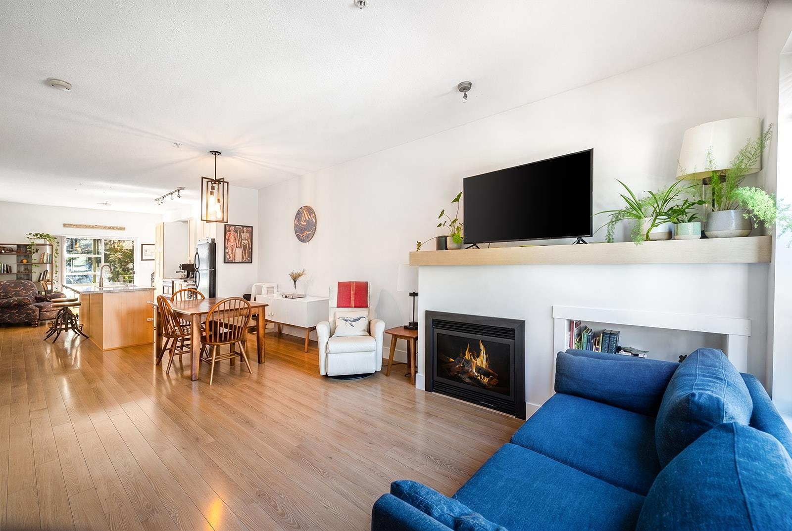 38364 Eaglewind Boulevard, Squamish, BC, V8B 0R8 photo 3