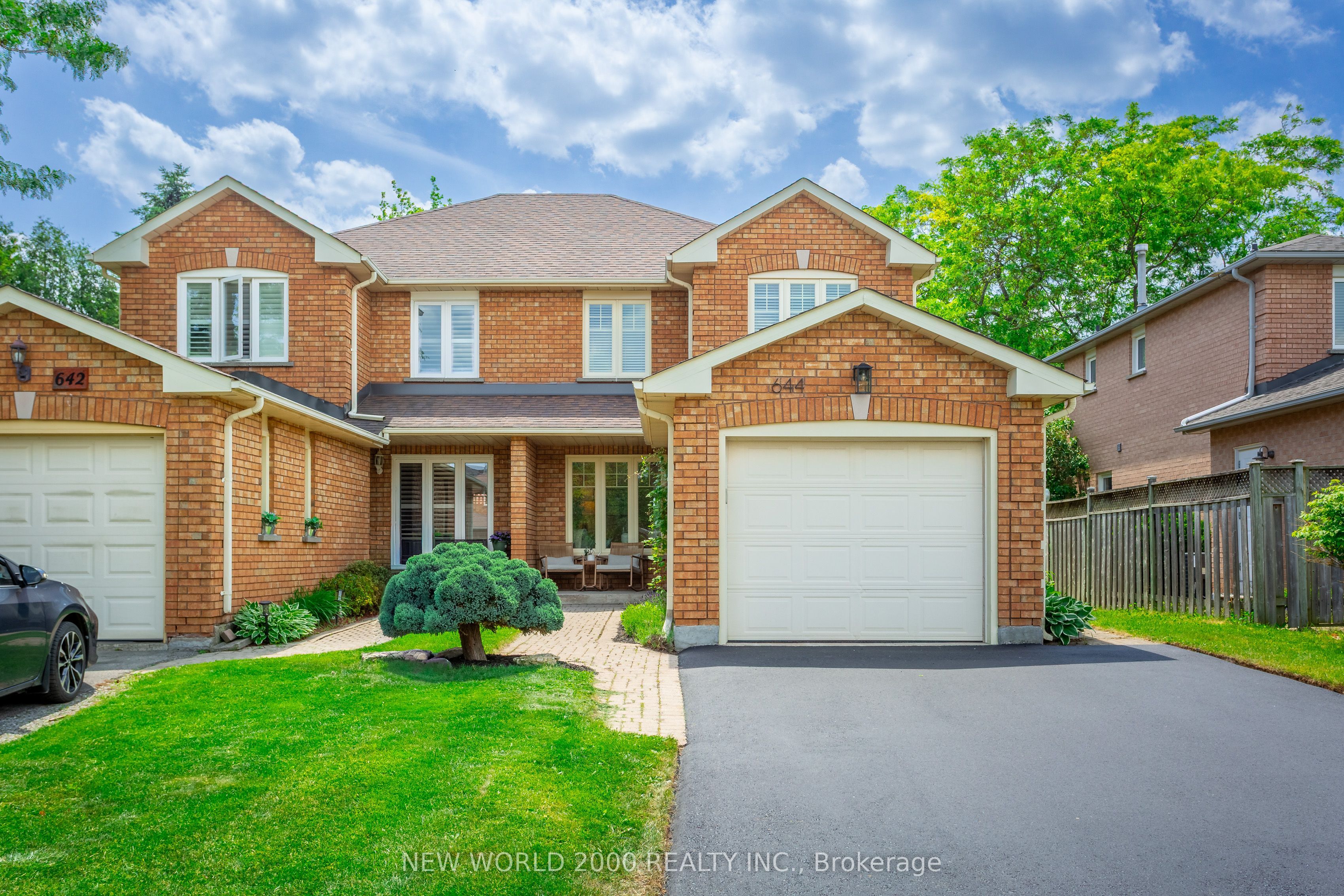 644 Amelia Crescent, Burlington, ON, L7L 6E5
