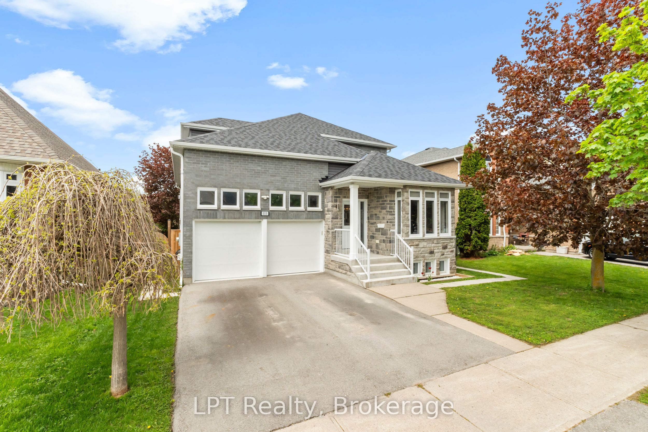 111 Bayview Avenue, Georgina, ON, L4P 3Z3