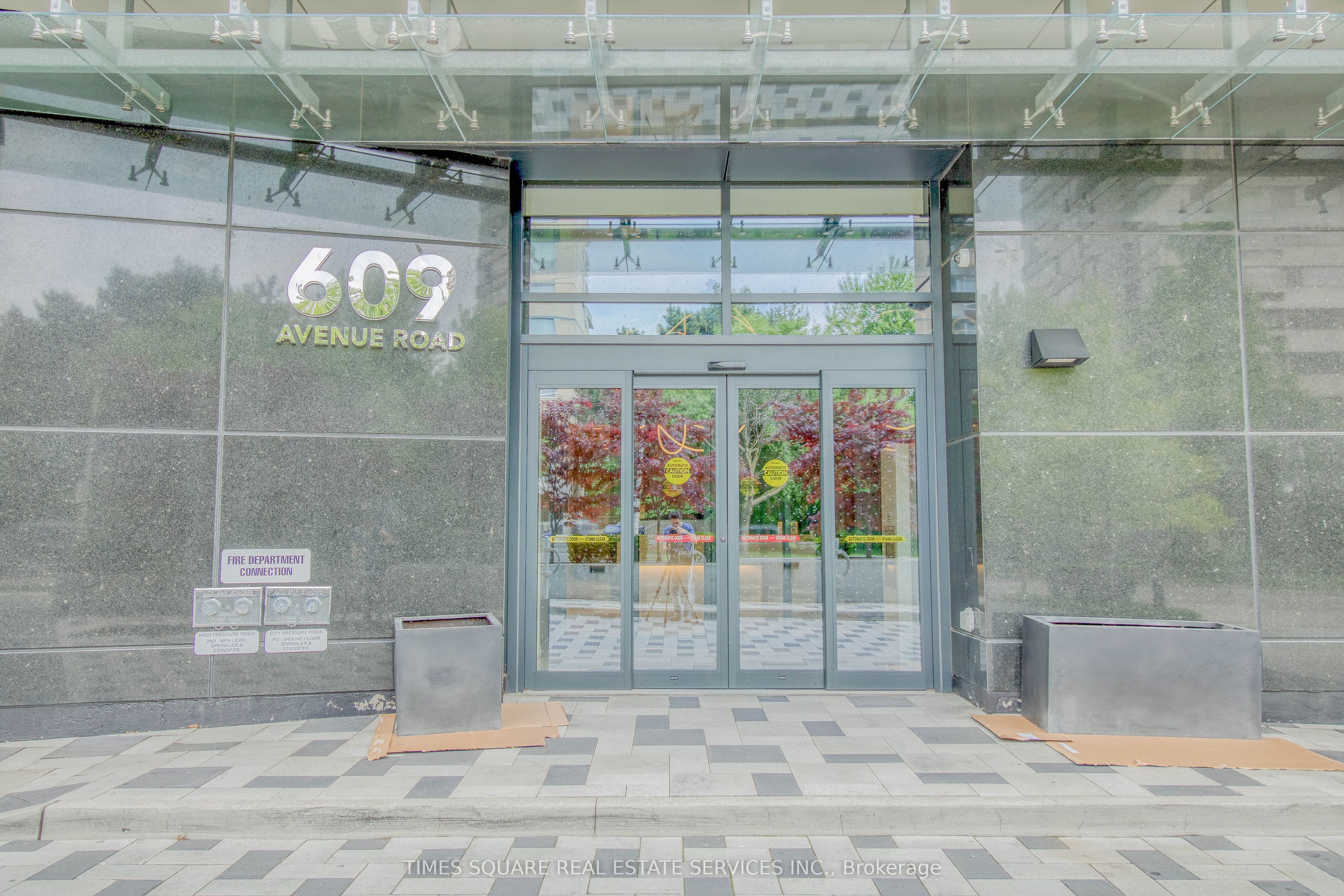 405 - 609 Avenue Road, Toronto