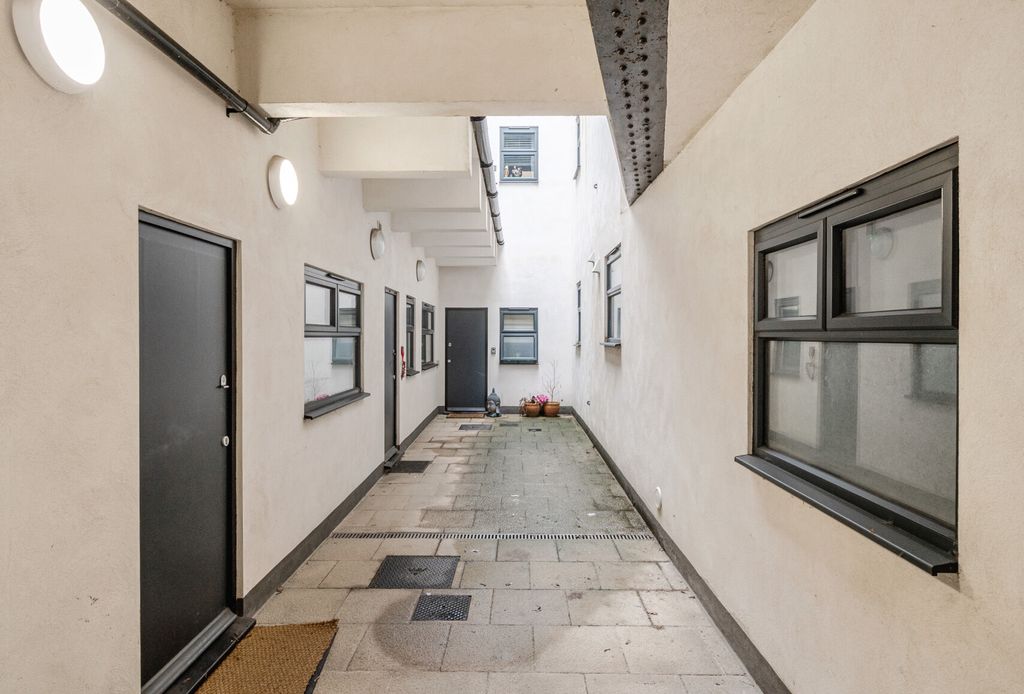 Additional image 4 of 1 bed flat for saleThe Island, Midsomer Norton, Radstock, Somerset BA3