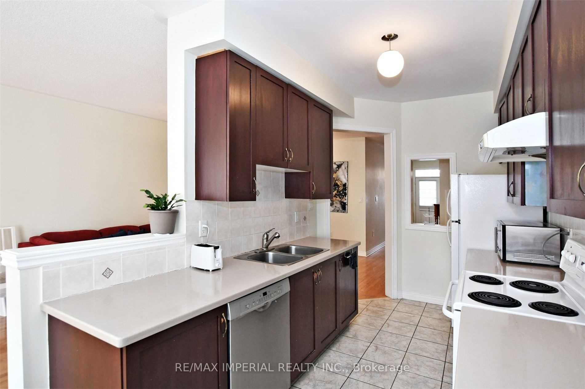Additional image 6 of 34-8 Townwood Drive, Richmond Hill, ON, L4E 4Y3