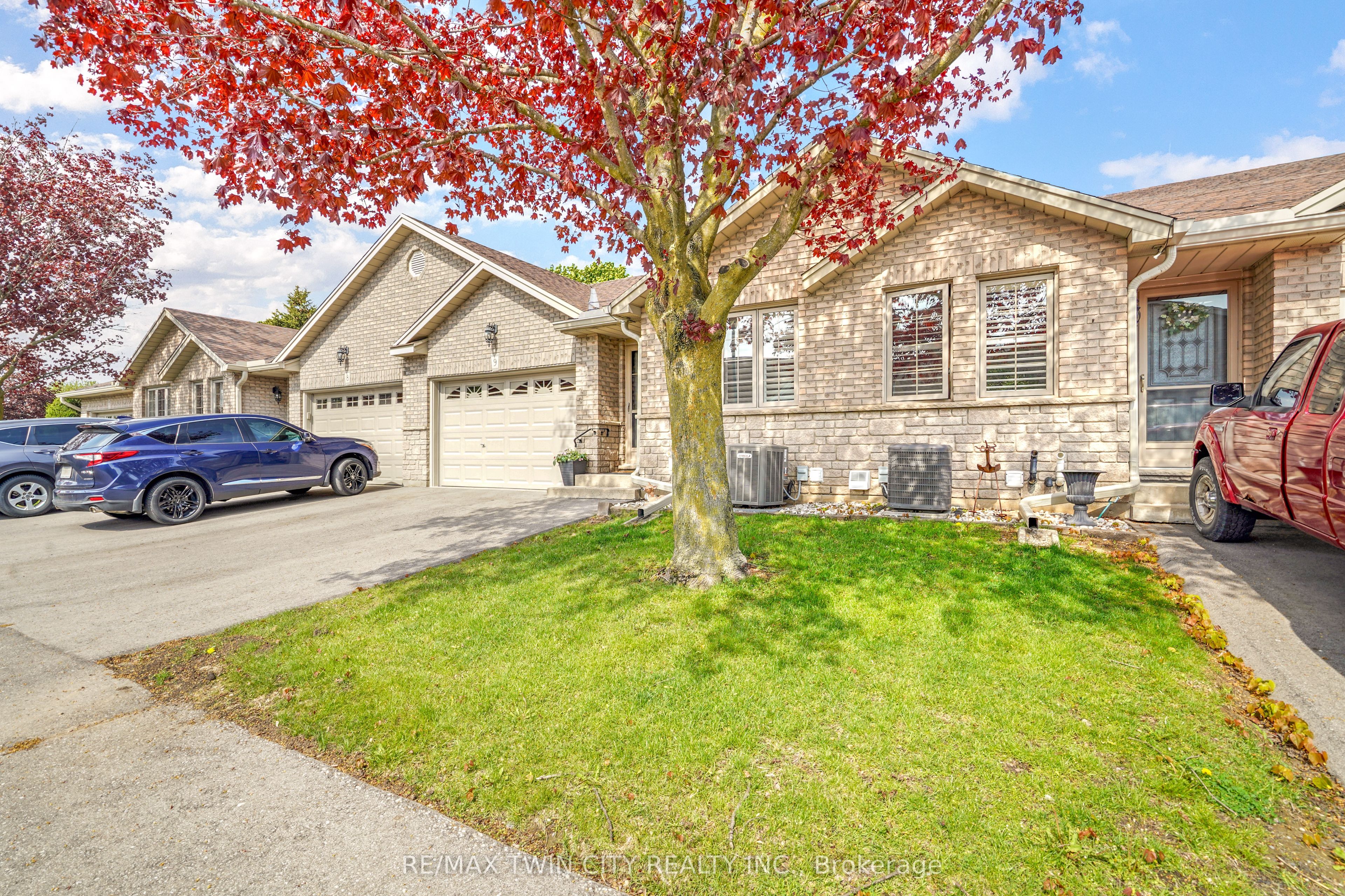 9-24 Griffiths Drive, Brant, ON, N3L 4C5 photo 3