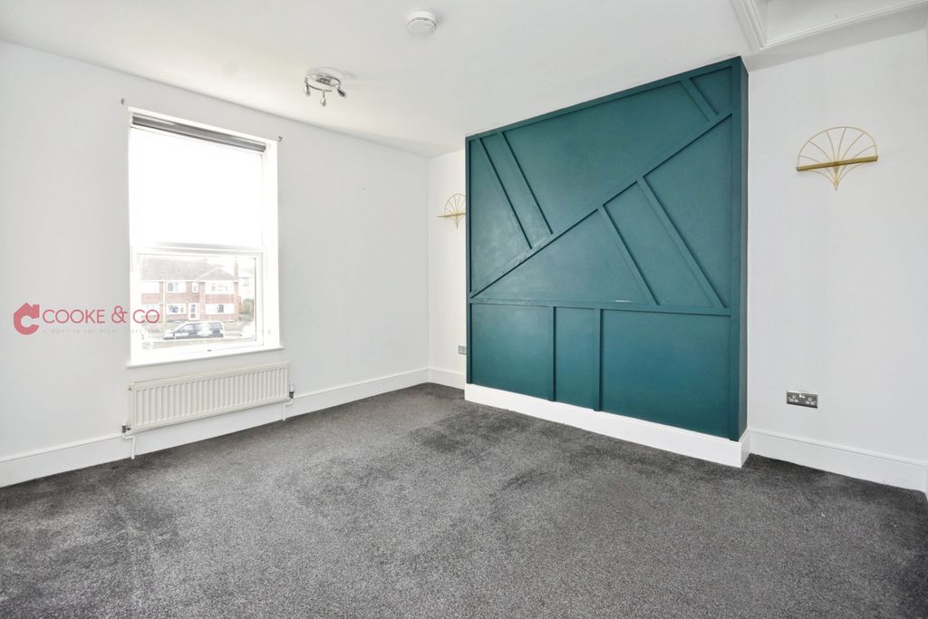 Additional image 10 of 8 bed flat for saleArklow Square, Ramsgate, Kent CT11