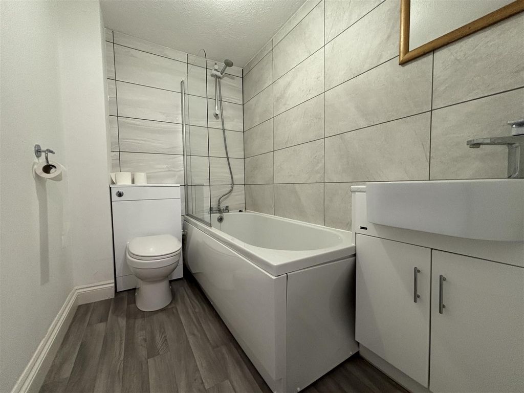 Additional image 3 of 1 bed flat for saleAlexandra Road, Sheerness ME12
