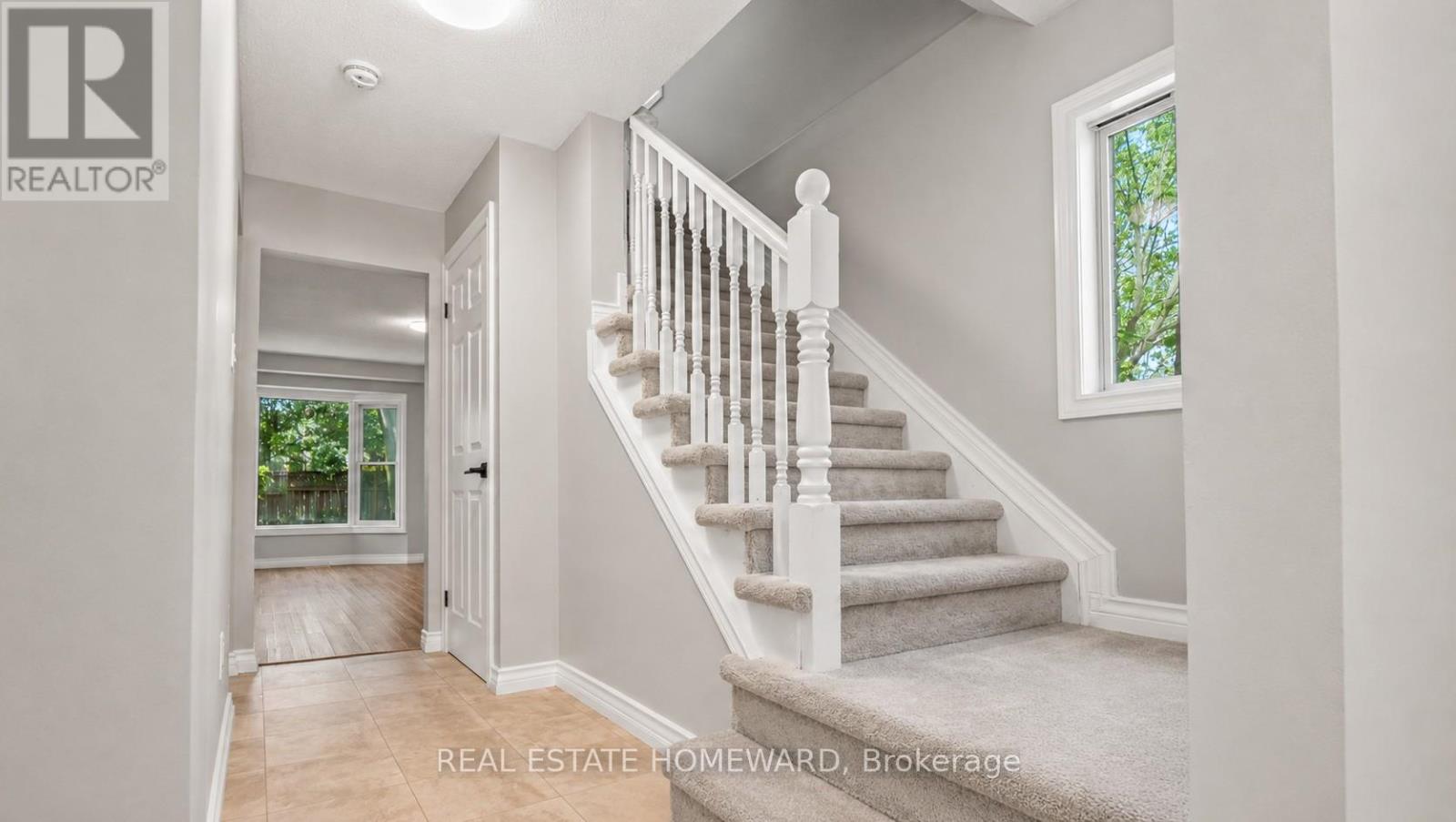 39 Tomahawk Drive S, Grimsby, ON, L3M 5G5 photo 5