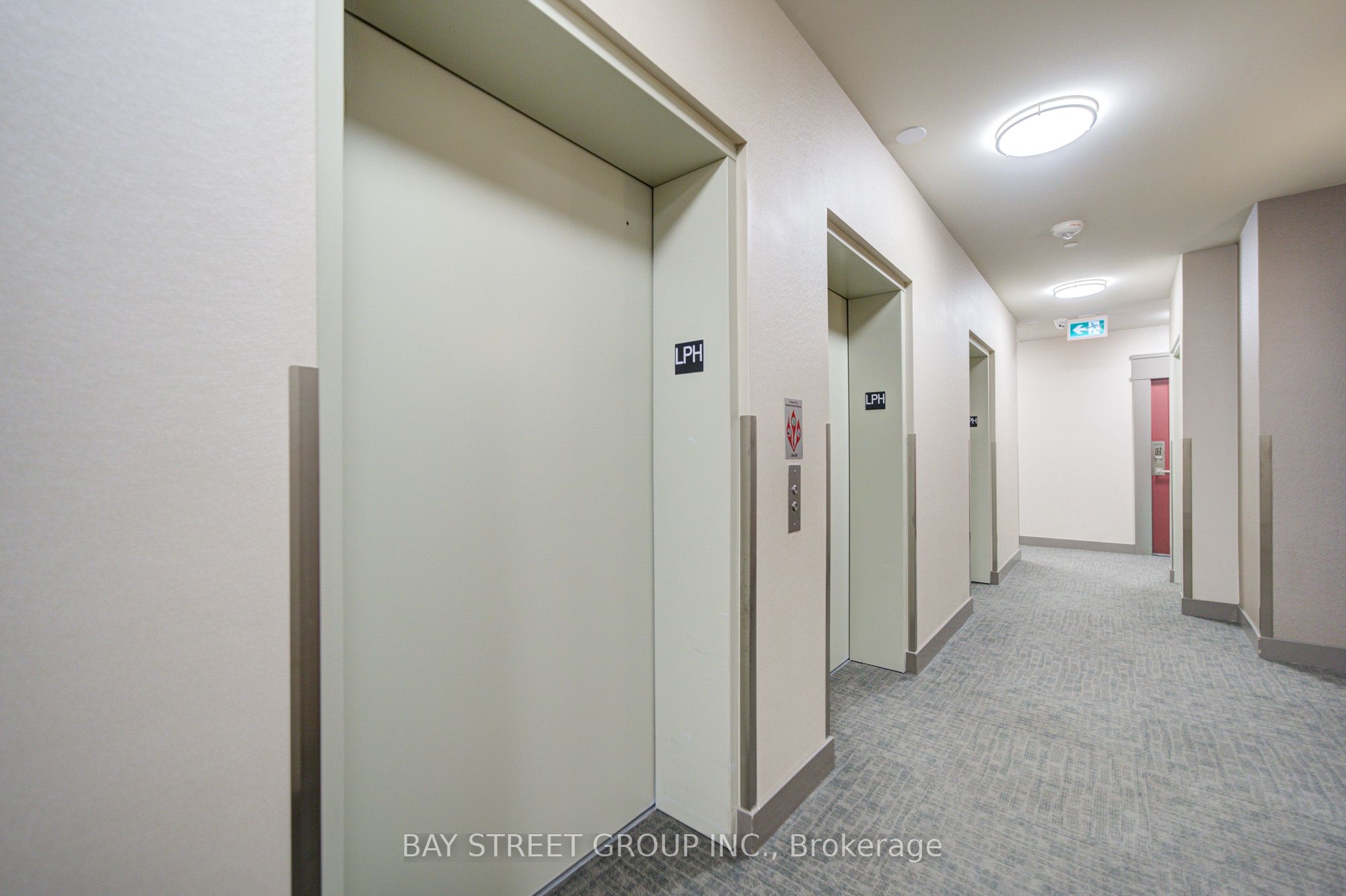 Lph 5-4055 Parkside Village Drive, Mississauga, ON, L5B 0K8 photo 4