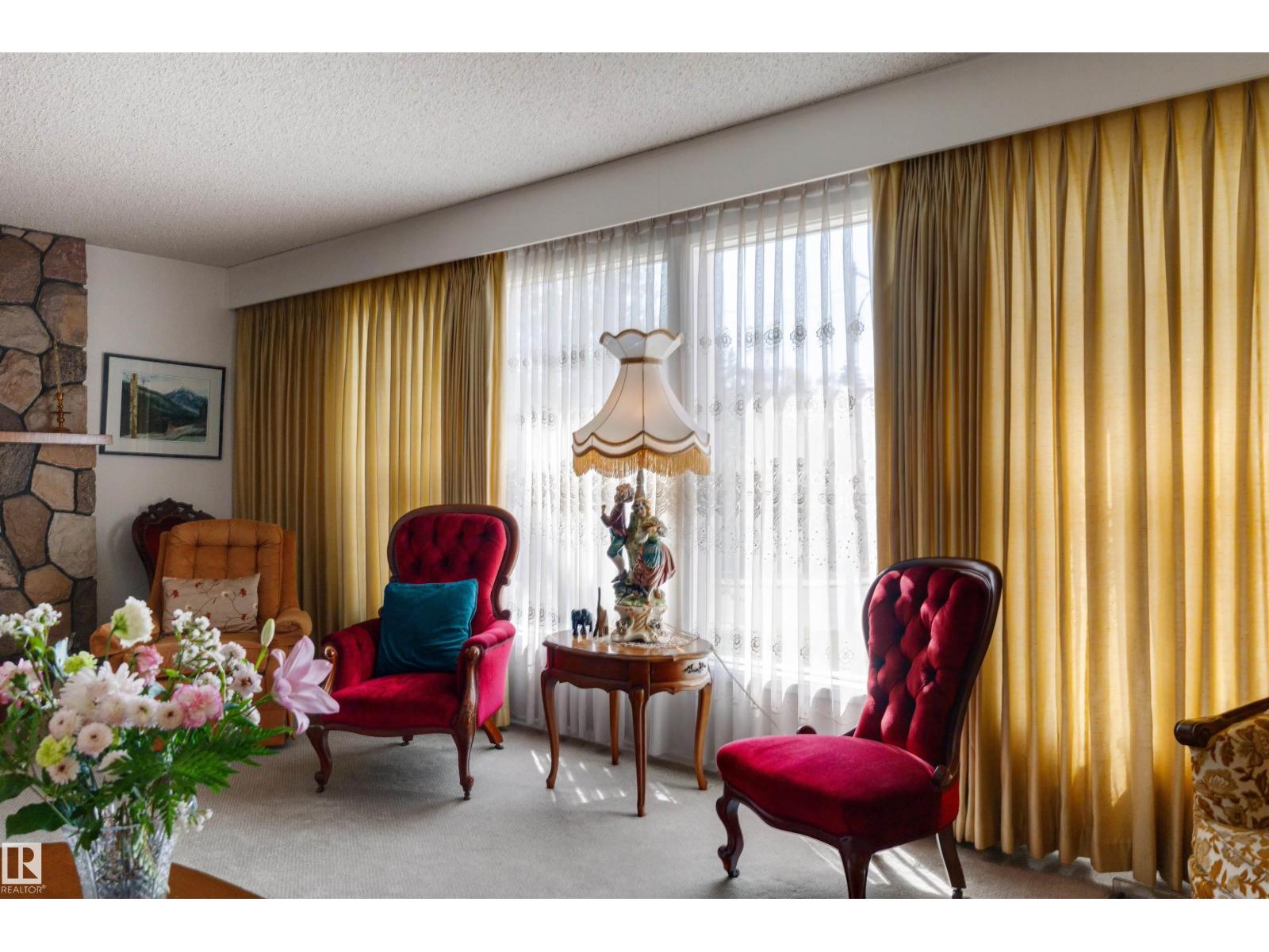 13504 81 Avenue NW, Edmonton, AB, T5R3N5 photo 5