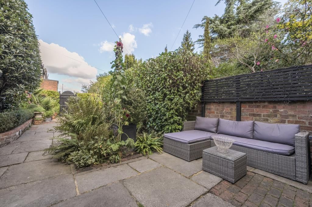 Additional image 31 of 4 bed terraced house for saleCastle Hill, Reading, Berkshire RG1