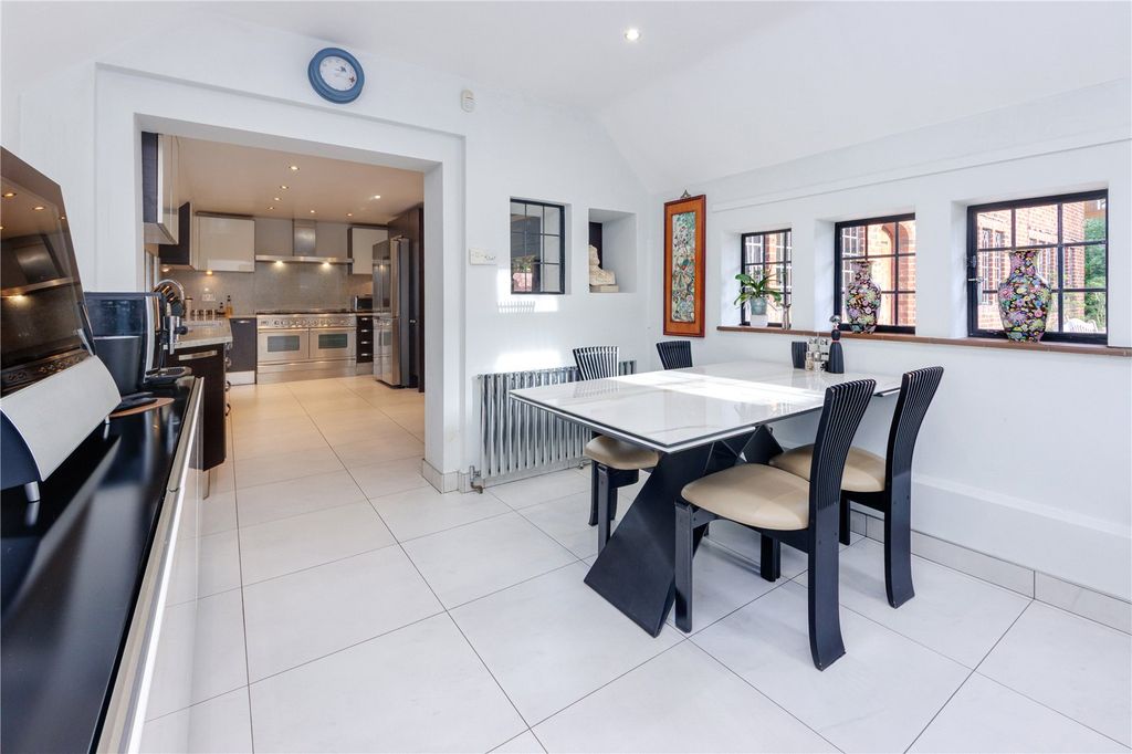 Additional image 11 of 5 bed detached house for saleLoom Lane, Radlett, Hertfordshire WD7