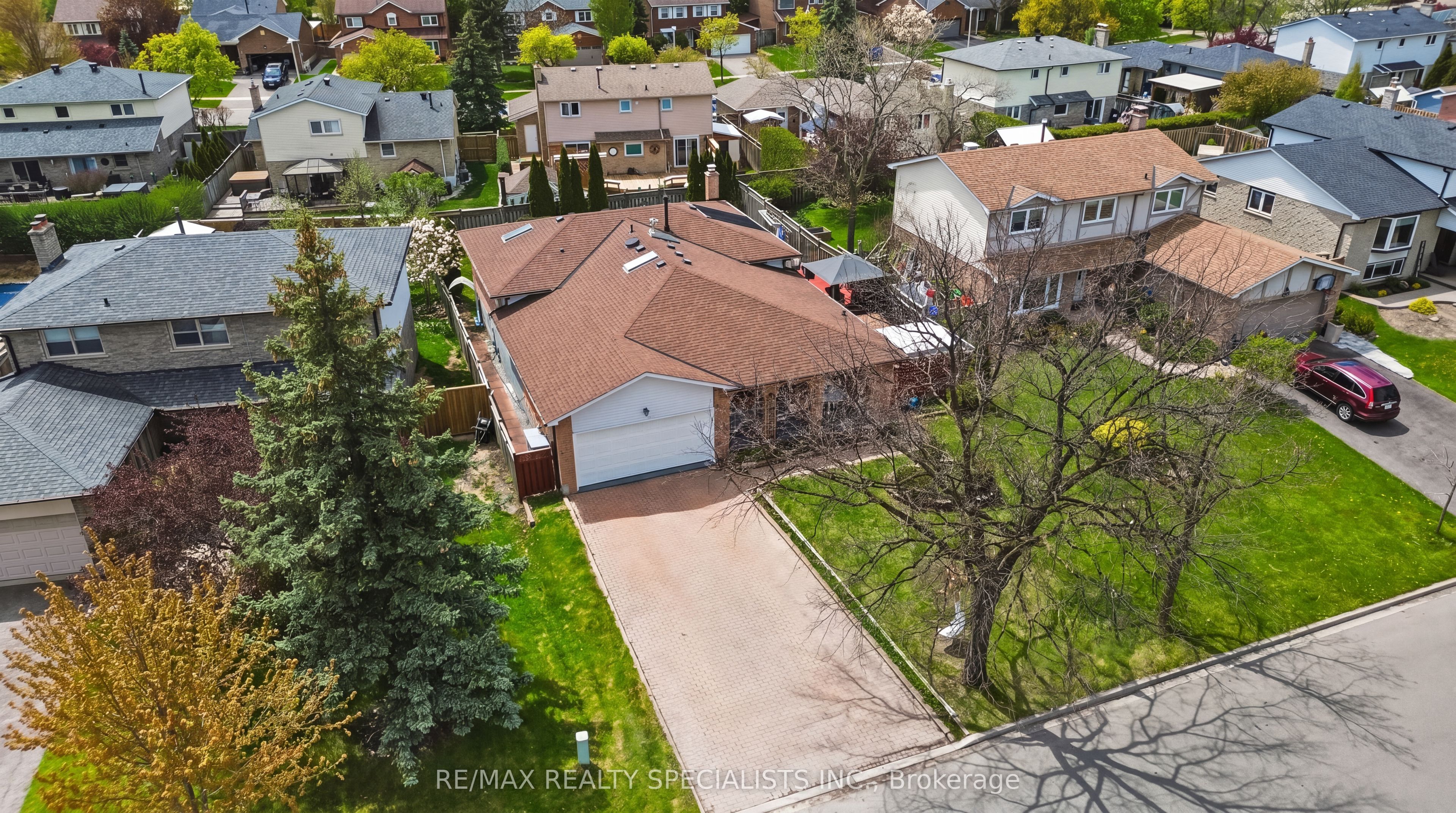 817 Syer Drive, Milton, ON, L9T 4C6 photo 2