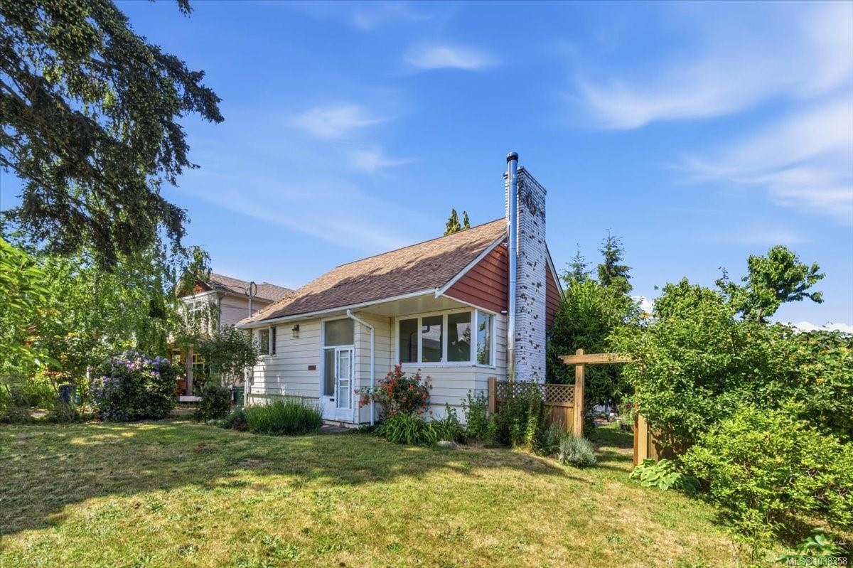 1032 Moyse Crescent, Nanaimo, BC, V9S 2G6