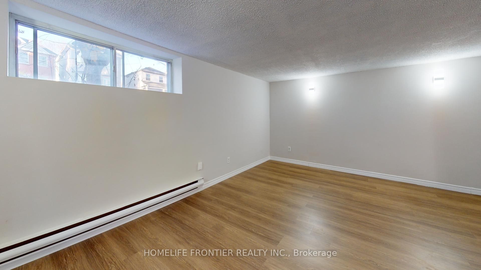 Additional image 5 of 3-79 Redwood Avenue, Toronto, ON, M4L 2S5