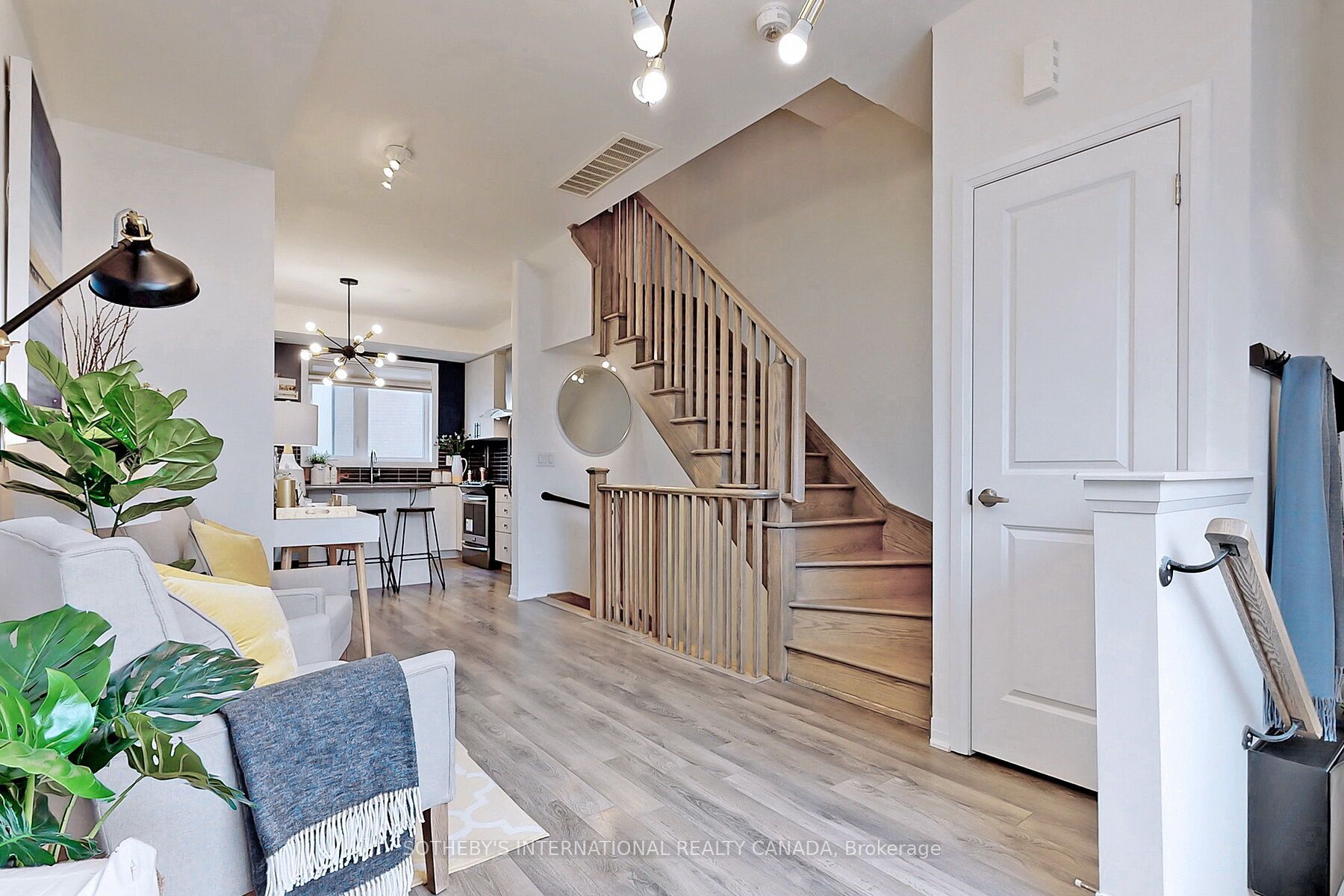 27 Thomas Mulholland Drive, Toronto, ON, M3K 0A8 photo 5