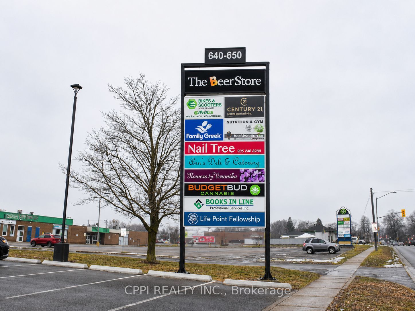 220 Room Onl-650 King Street E, Oshawa, ON, L1H 1G5