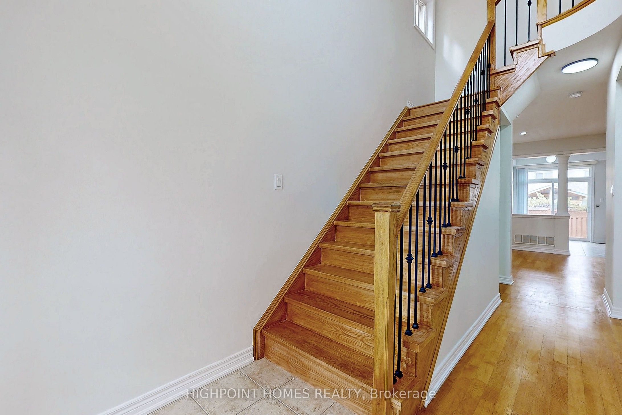 Additional image 5 of 8 Martree Crescent, Brampton, ON, L6V 4R2