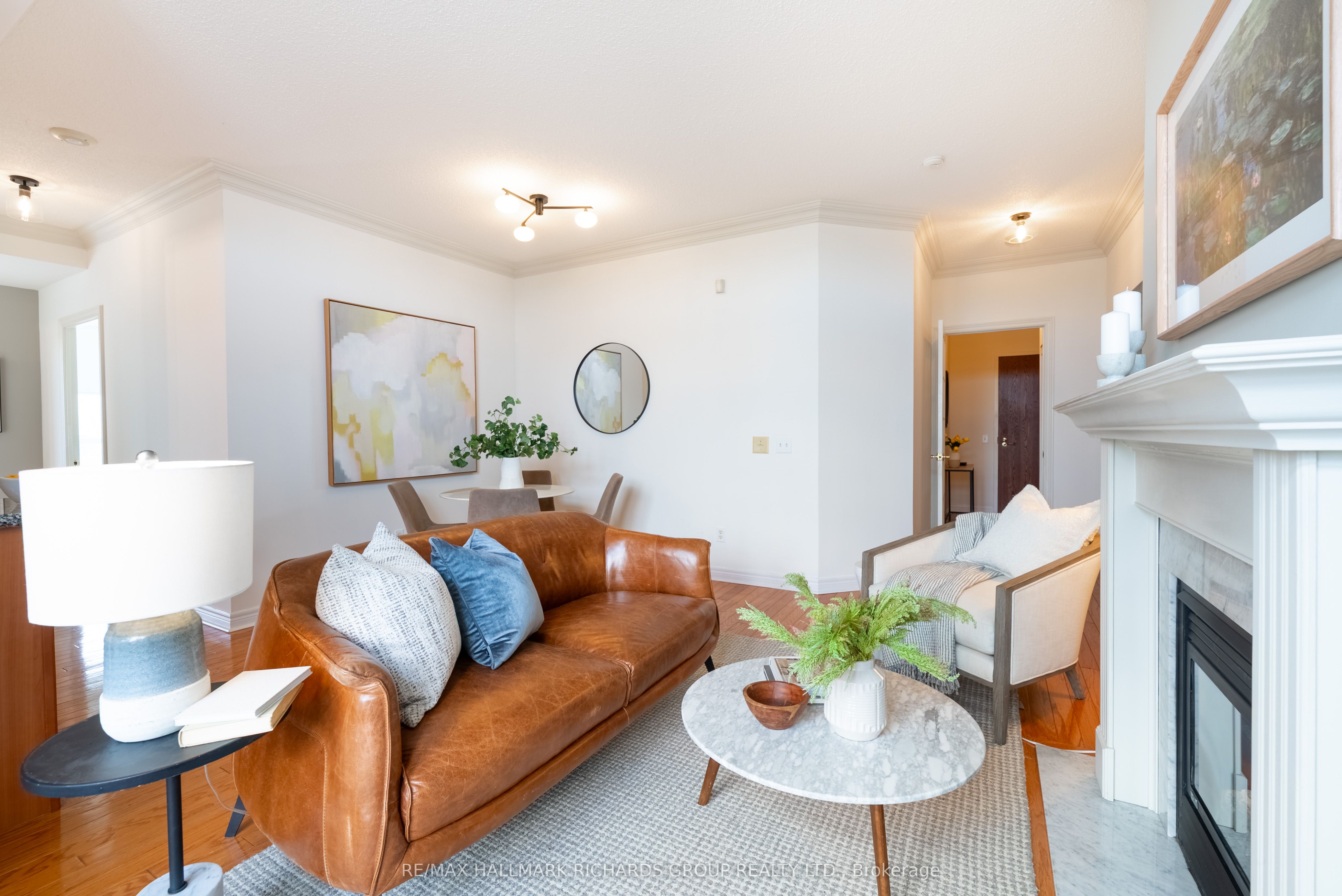 405-9 Boardwalk Drive, Toronto, ON, M4L 6T1 photo 4