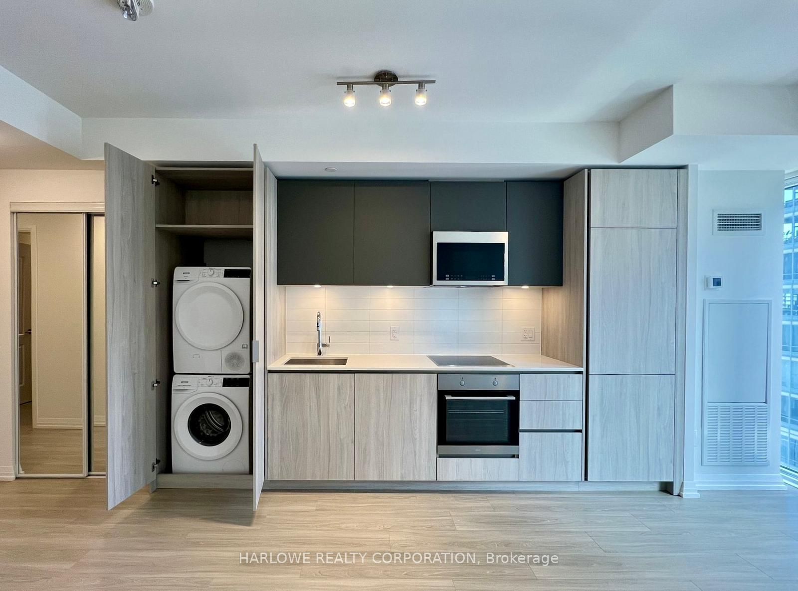 Additional image 3 of 2308-8 Widmer Street, Toronto, ON, M5V 2E7