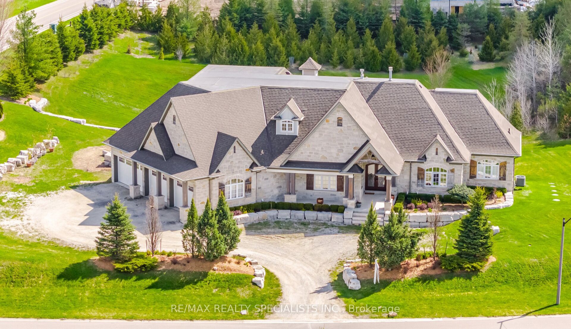 1 Edgewild Drive, Caledon, ON, L7E 4H7