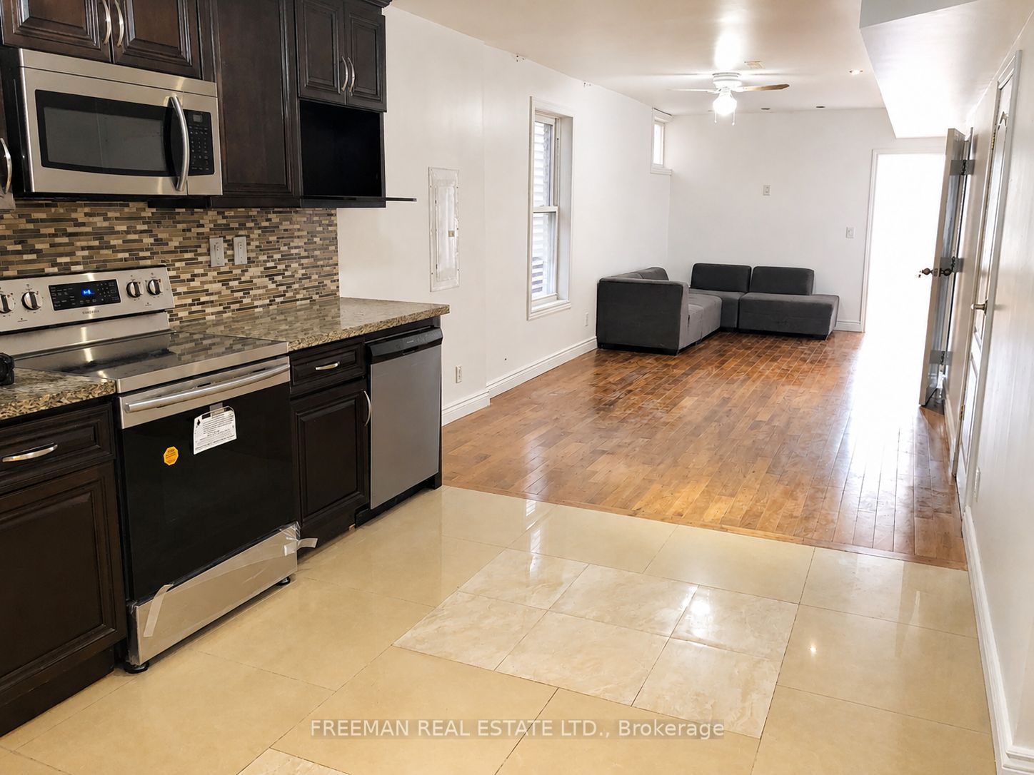2-1022 Gerrard Street E, Toronto, ON, M4M 1Z5