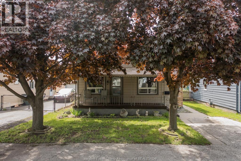 623 Edinborough , Windsor, ON, N8X3C8 photo 2