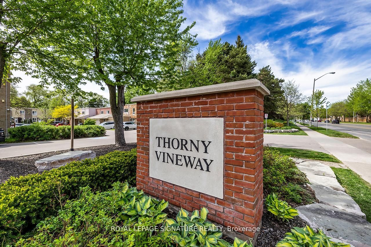 106 Thorny Vineway N/a, Toronto, ON, M2J 4J5
