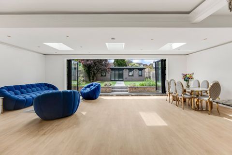 Purley Avenue, Cricklewood, London NW2