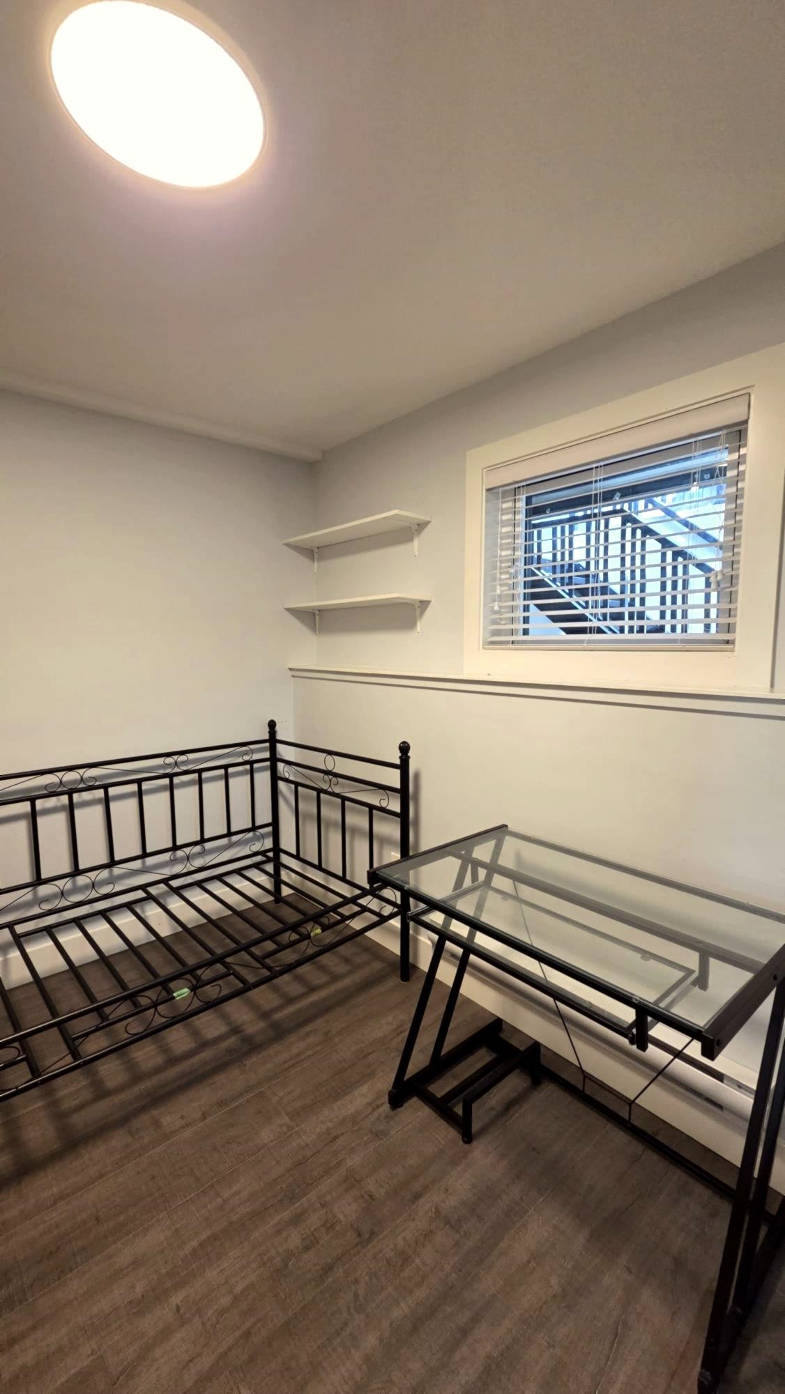 Basement-3771 Frances St , Burnaby, BC, V5C 2N9 photo 4