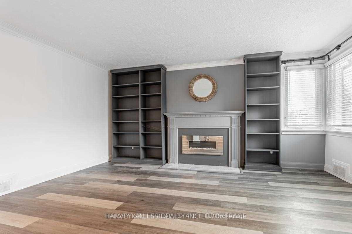 Main-157 Viewmount Avenue, Toronto, ON, M6B 1T5 photo 5