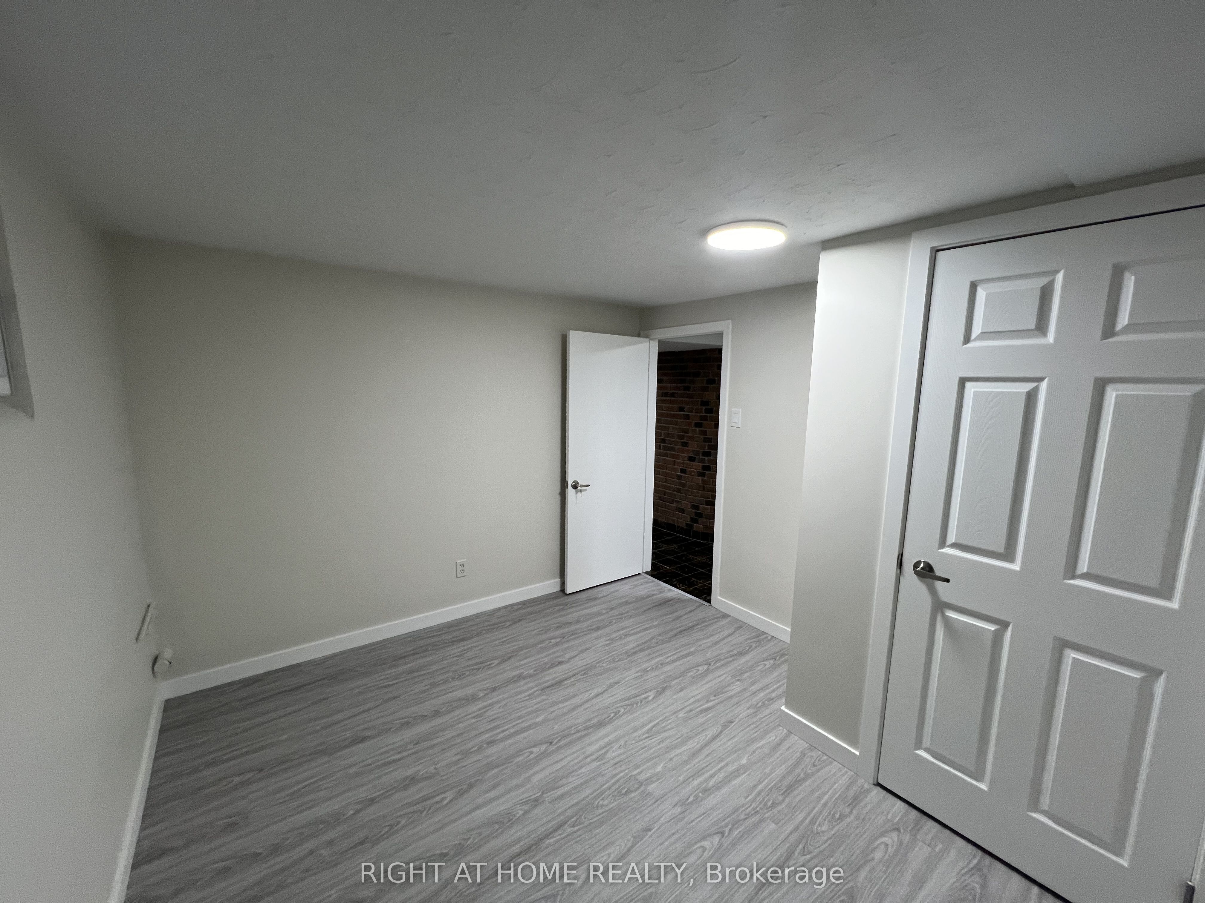 9 Dewlane Drive, Toronto, ON, M2R 2P7 photo 2