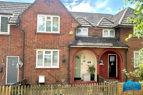 Woodhouse Road, London N12