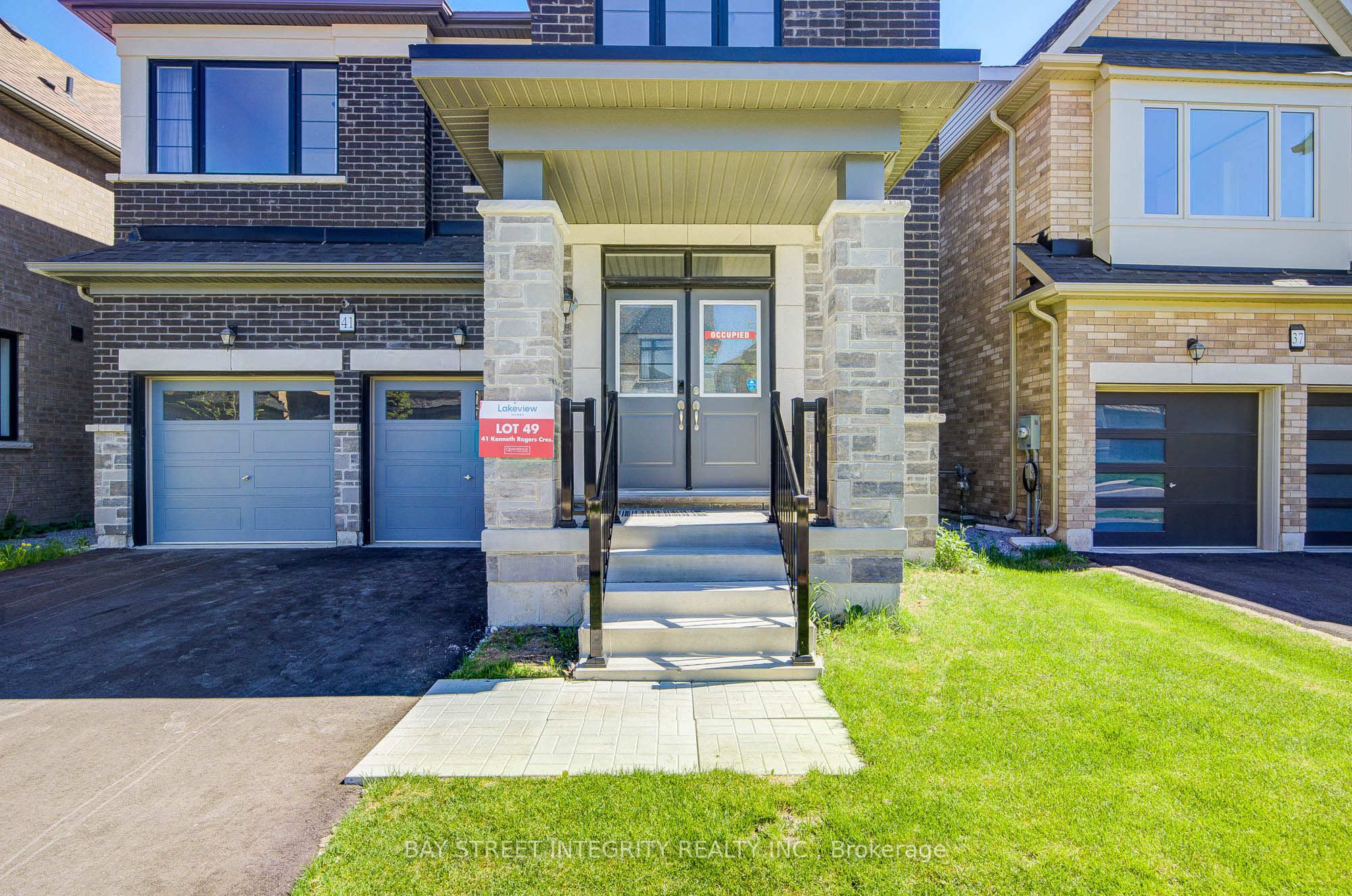 41 Kenneth Rogers Crescent, East Gwillimbury, ON, L9N 0S3 photo 3