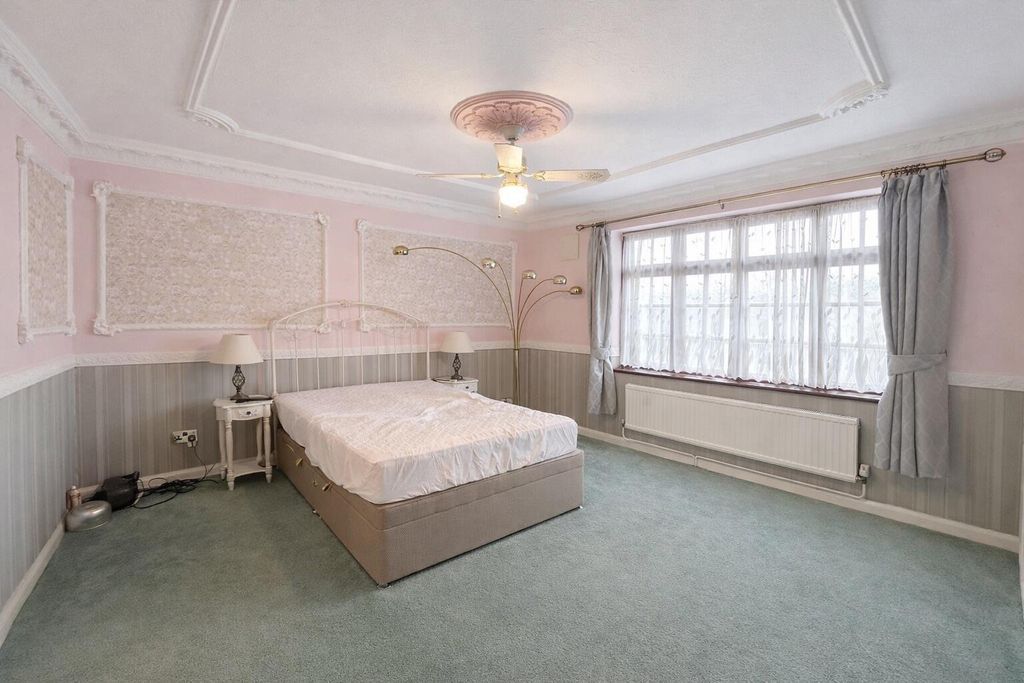 Additional image 14 of 7 bed detached house for saleRochester Road, Halling, Rochester ME2