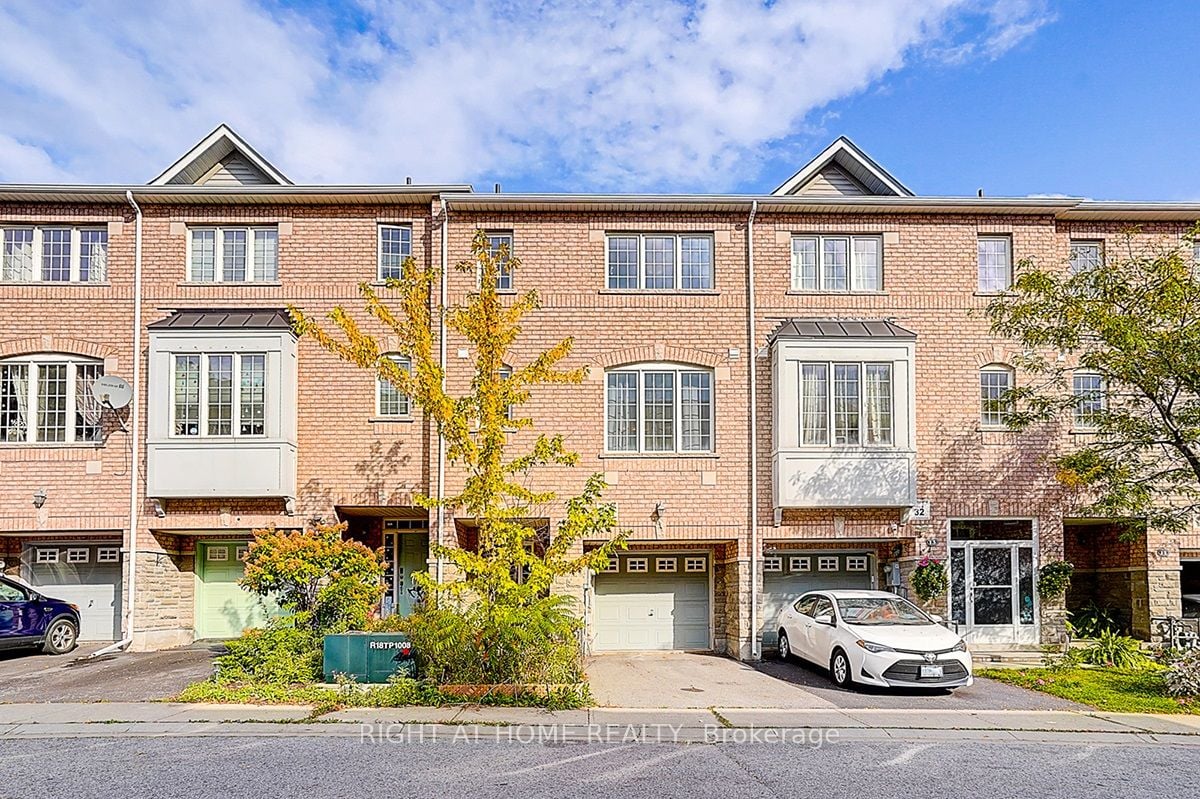 15-151 Silverwood Avenue, Richmond Hill, ON, L4S 0C9