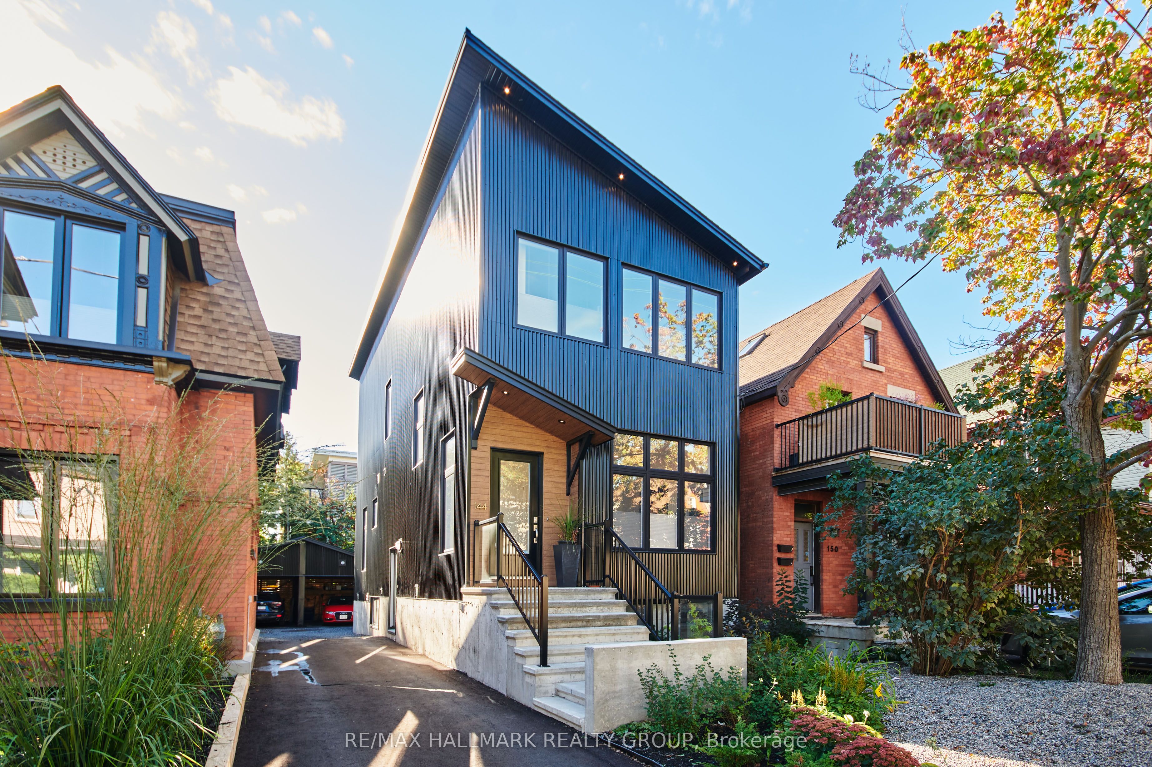 144 Florence Street, Ottawa, ON, K1R 5N4