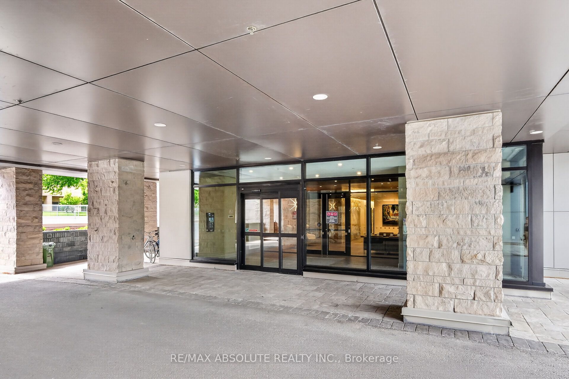 Additional image 5 of 305-570 De Mazenod Avenue, Ottawa, ON, K1S 5X2