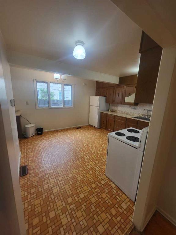 Additional image 4 of 941 16 Street S, Lethbridge, AB, T1J 3C1