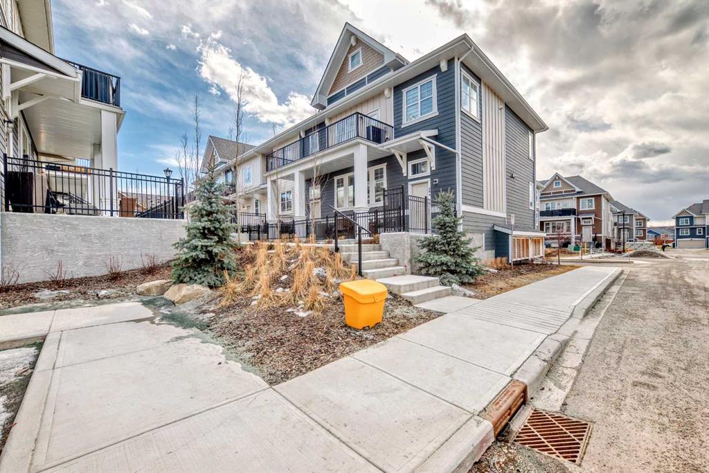 410 Cranbrook Walk SE, Calgary, AB, T3M 2V5 photo 2