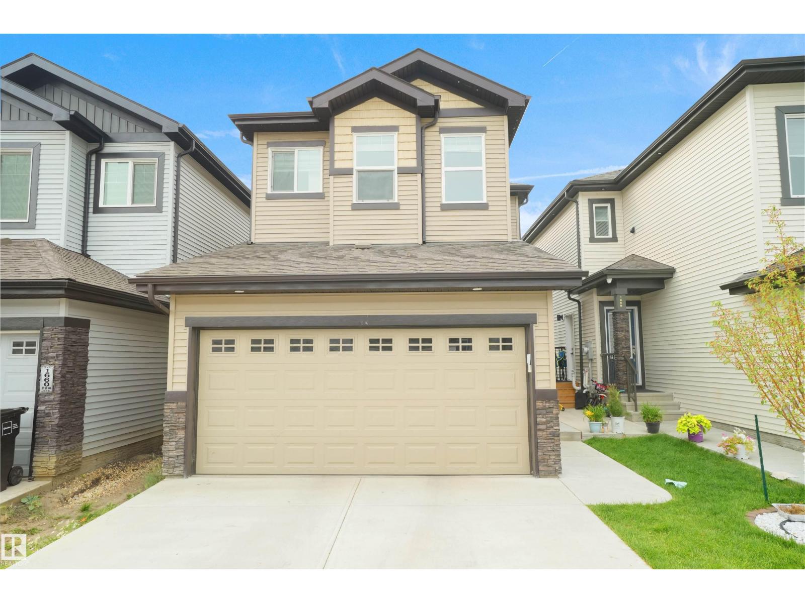 1664 27 Street NW, Edmonton, AB, T6T2T8