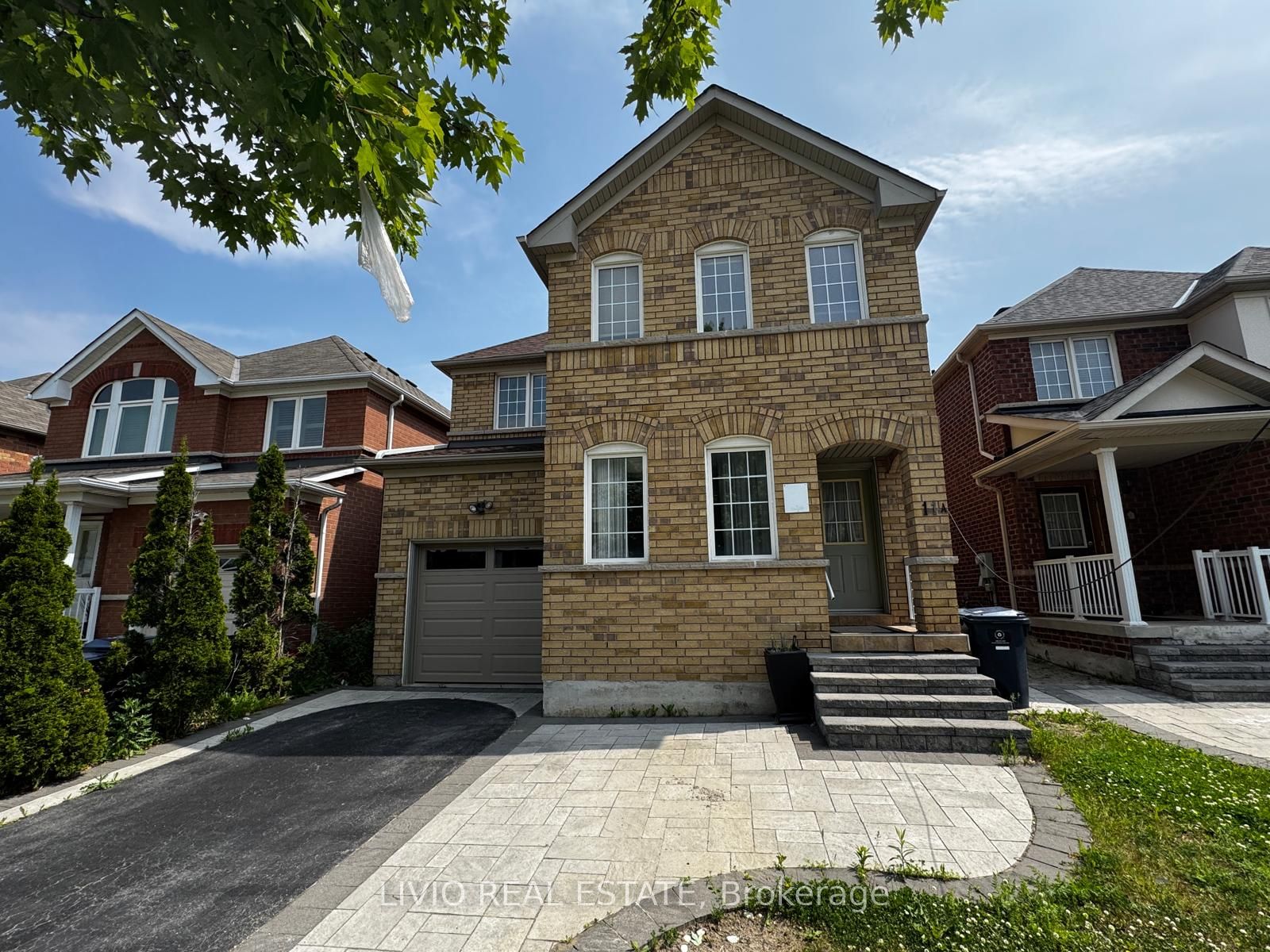 11A Seasons Drive, Toronto, ON, M1X 1X4